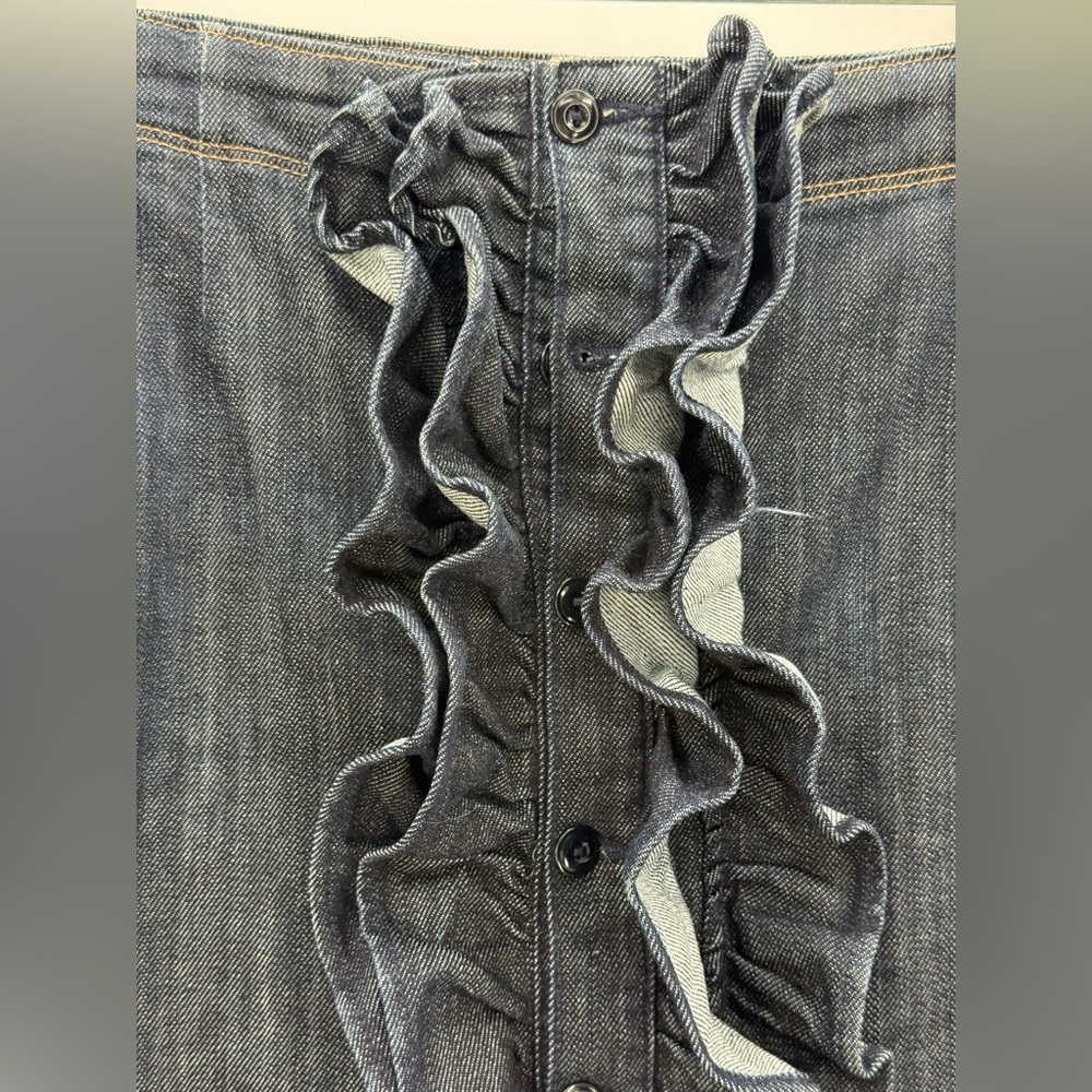 7 For All Mankind Denim Skirt with Ruffle Front Button Detail Size 29 - Picture 4 of 14